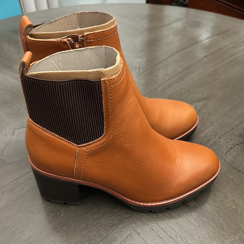 NATURALIZER VERNEY WATERPROOF LEATHER LUG BOOTS CIDER-SPICE (WIDE) - Picture 2 of 10